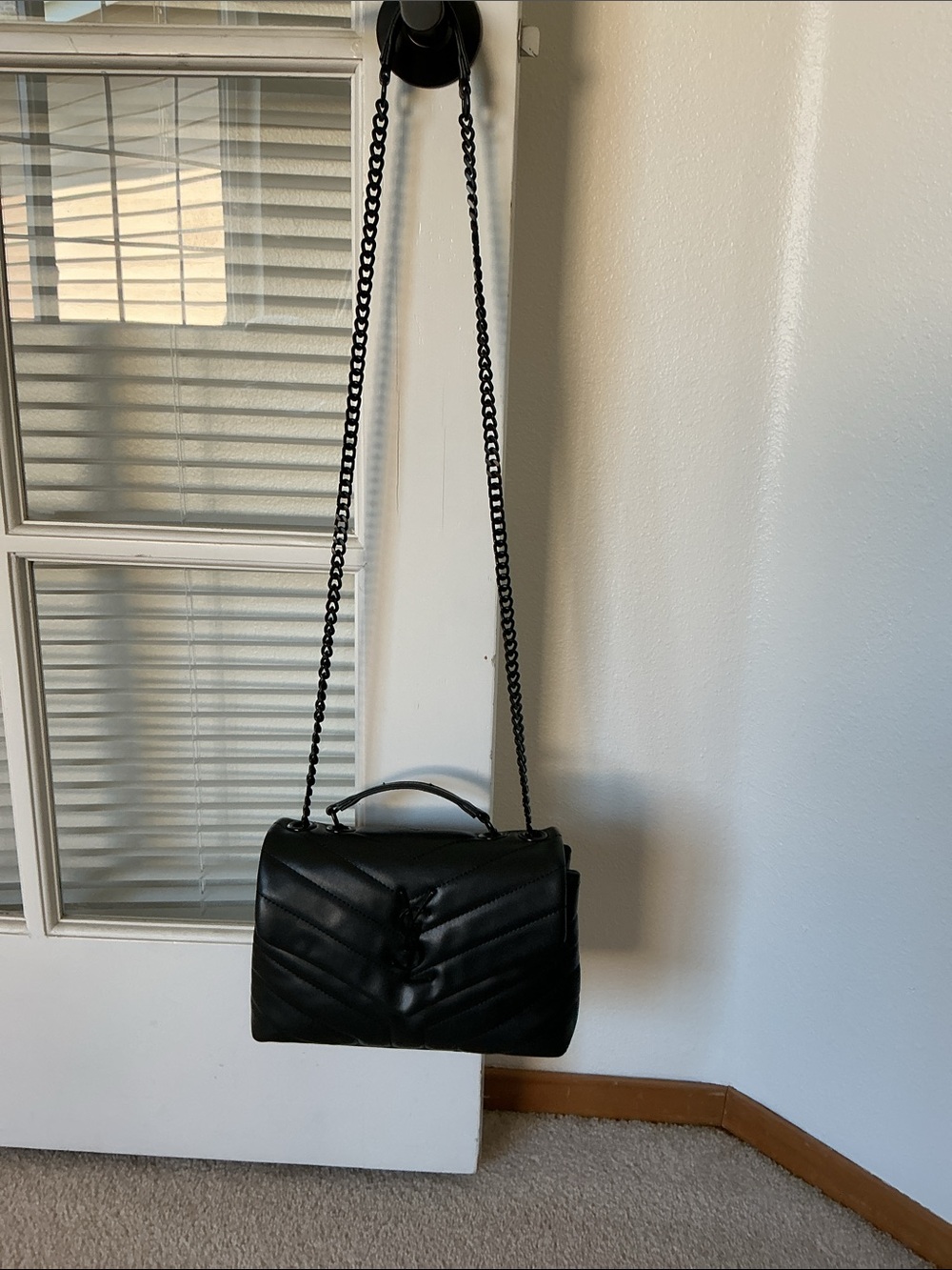 DH Gate saint  Quilted Chevron Chain Shoulder Bag - Picture 5 of 6